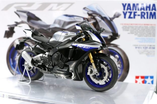 Tamiya Yamaha YZF-R1 (14073) au meilleur prix sur