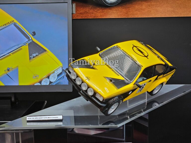 TAMIYA 58729 Kit RC 1:10 Opel Kadett GT/E Rally - Telaio MB-01, Modellismo Da Assembliare E Verniciare - Scala 1/10 - 5
